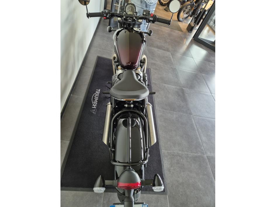 TRIUMPH Bonneville Bobber 1200