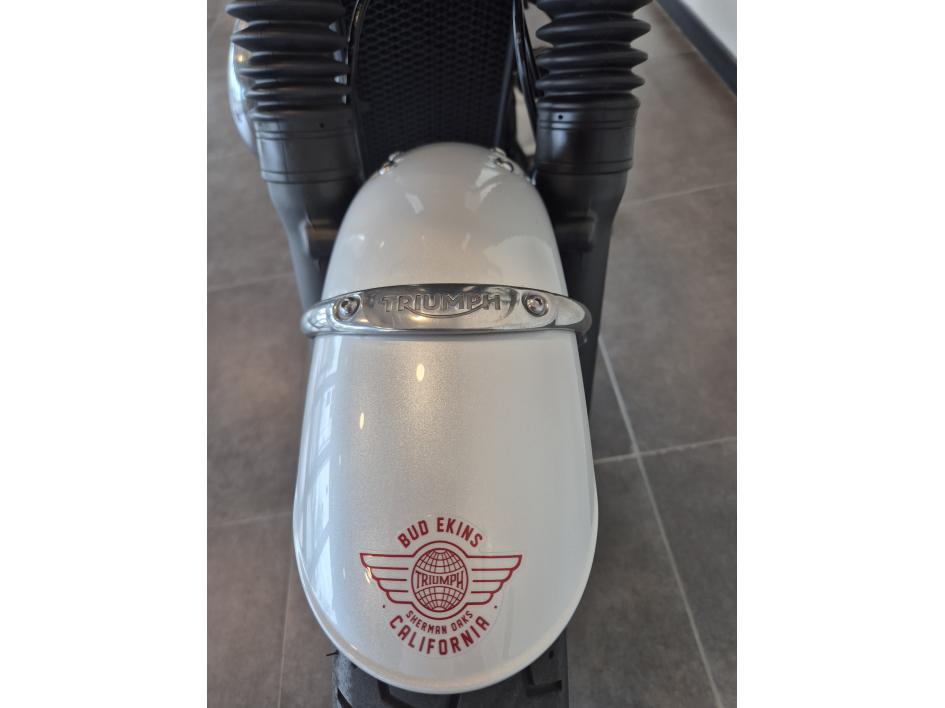 TRIUMPH BONNEVILLE T120 BUD EKINS