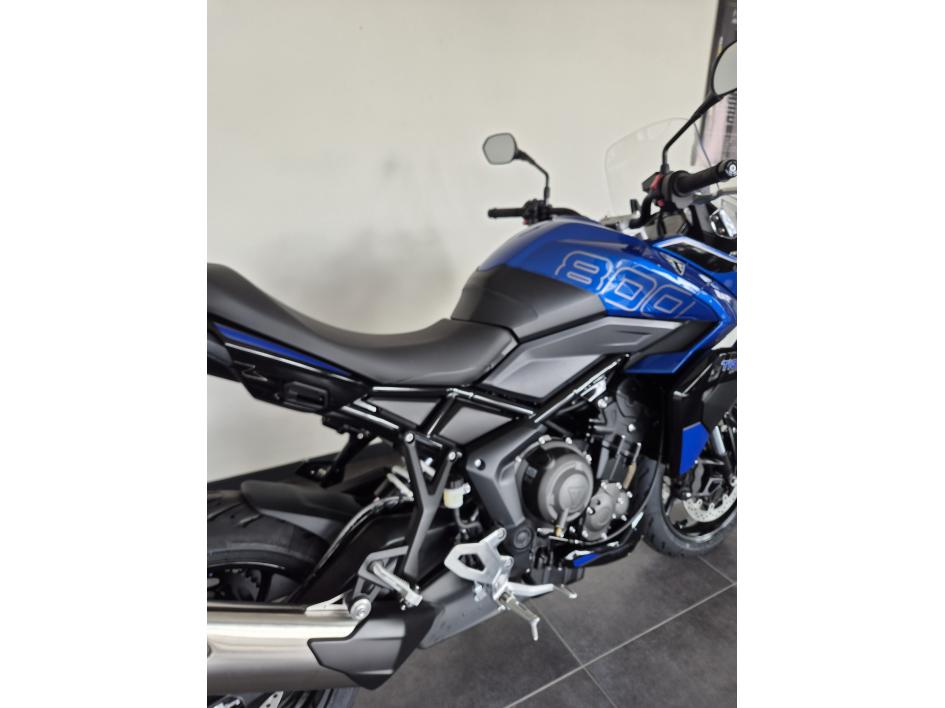 TRIUMPH TIGER 800 SPORT