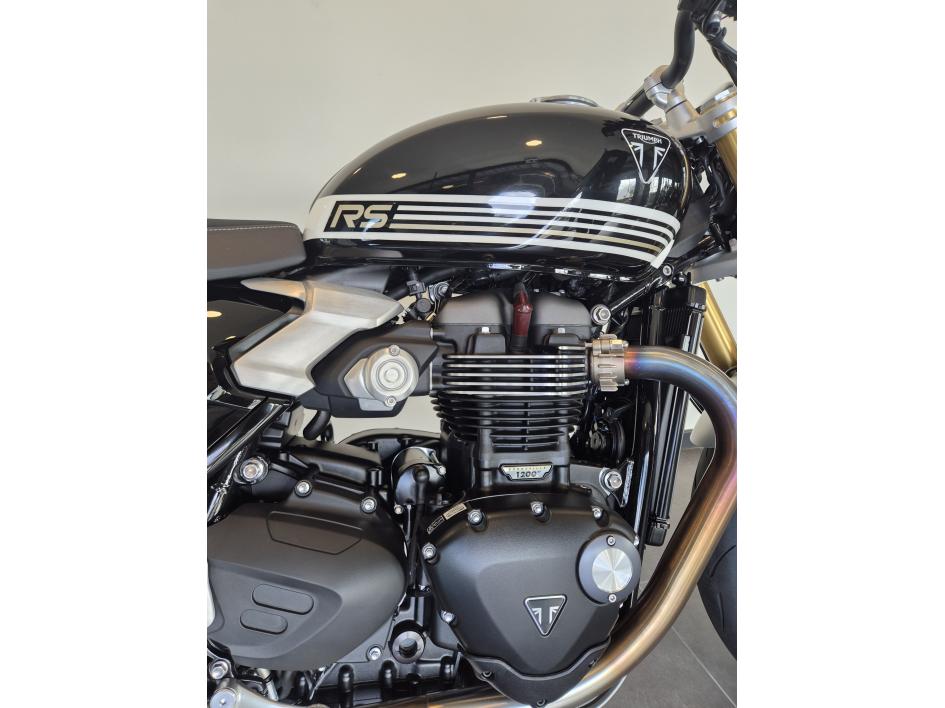 TRIUMPH SPEED TWIN 1200 RS