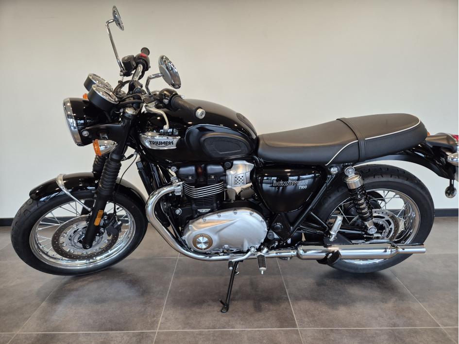 TRIUMPH Bonneville T100
